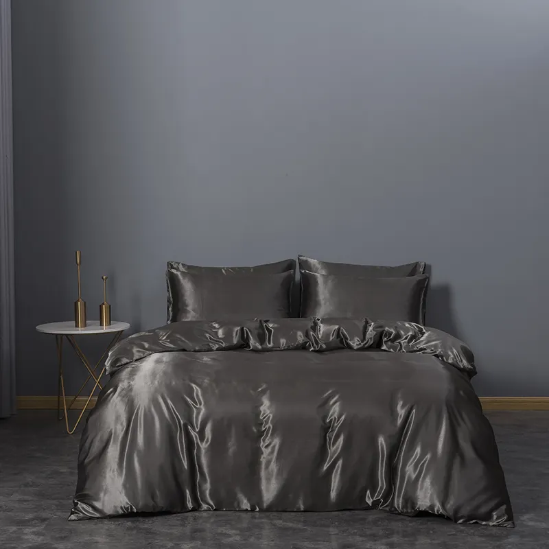 2021 vendita calda personalizzata solido casa colore nero brillante set di biancheria da letto Queen