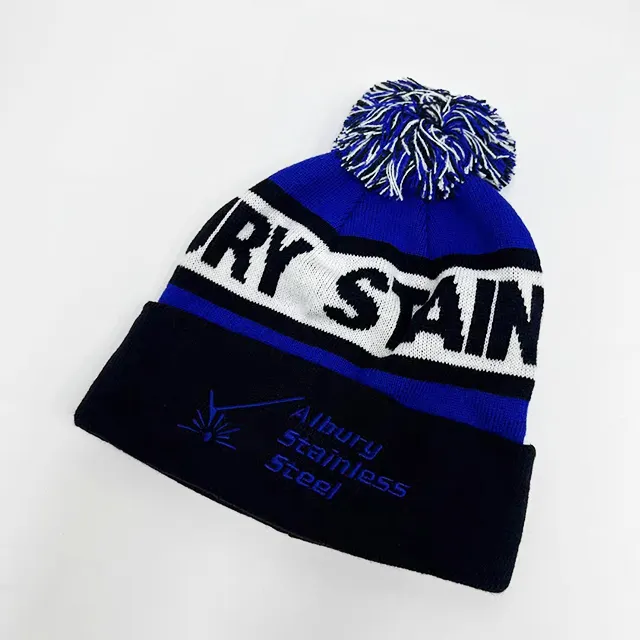 Ricamo personalizzato logo rugby lavorato a maglia cappello sport mondo calcio club cup jacquard fan beanie squadra di calcio cappelli invernali con pom