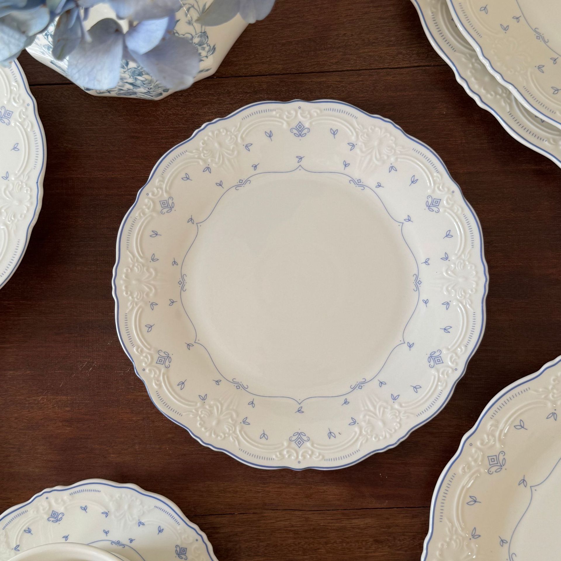 assiette fleurie bleue 20*2.2cm