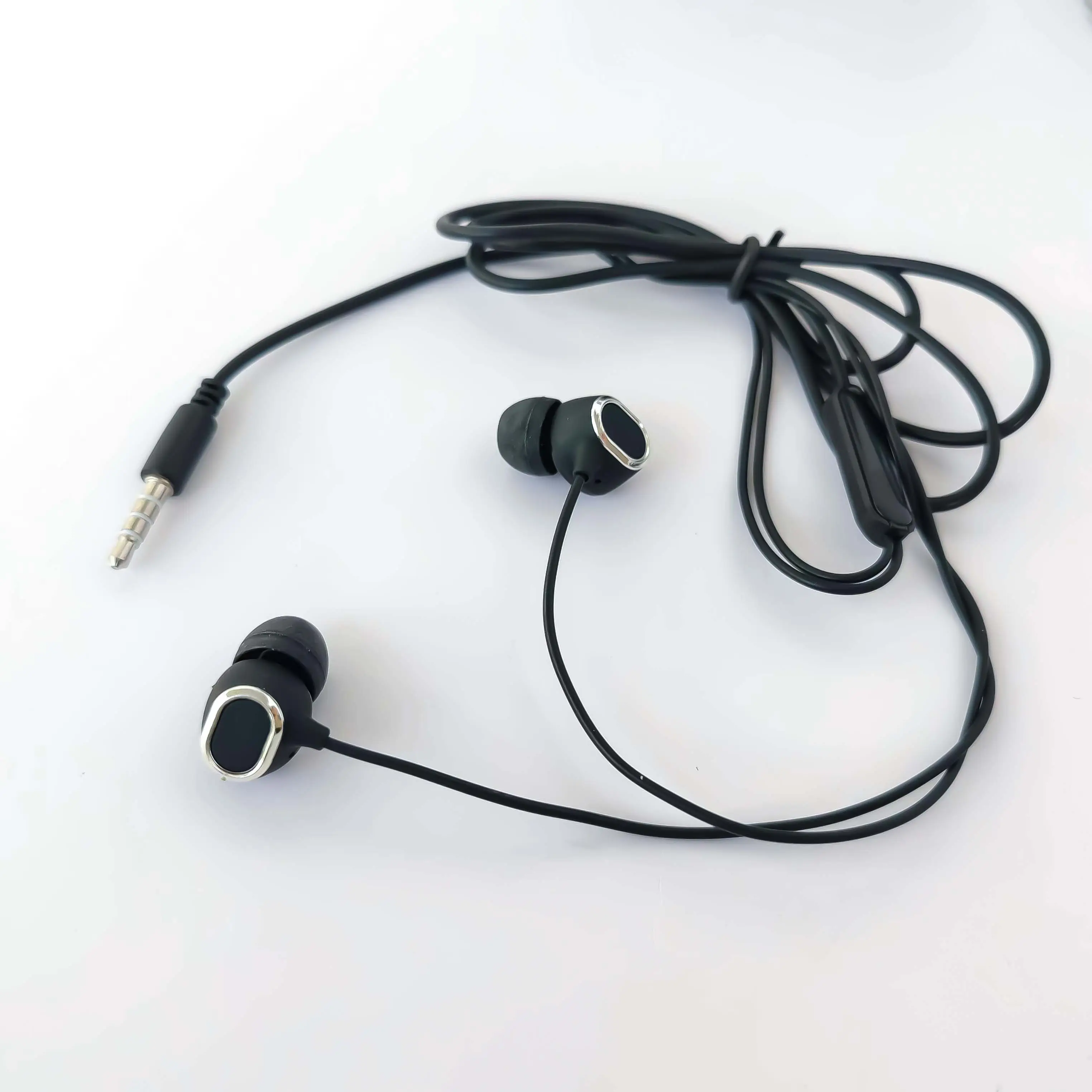 Vente en gros d'écouteurs semi-intra-auriculaires blancs de qualité originale avec microphone écouteurs filaires stéréo OEM avec prise 3.5mm