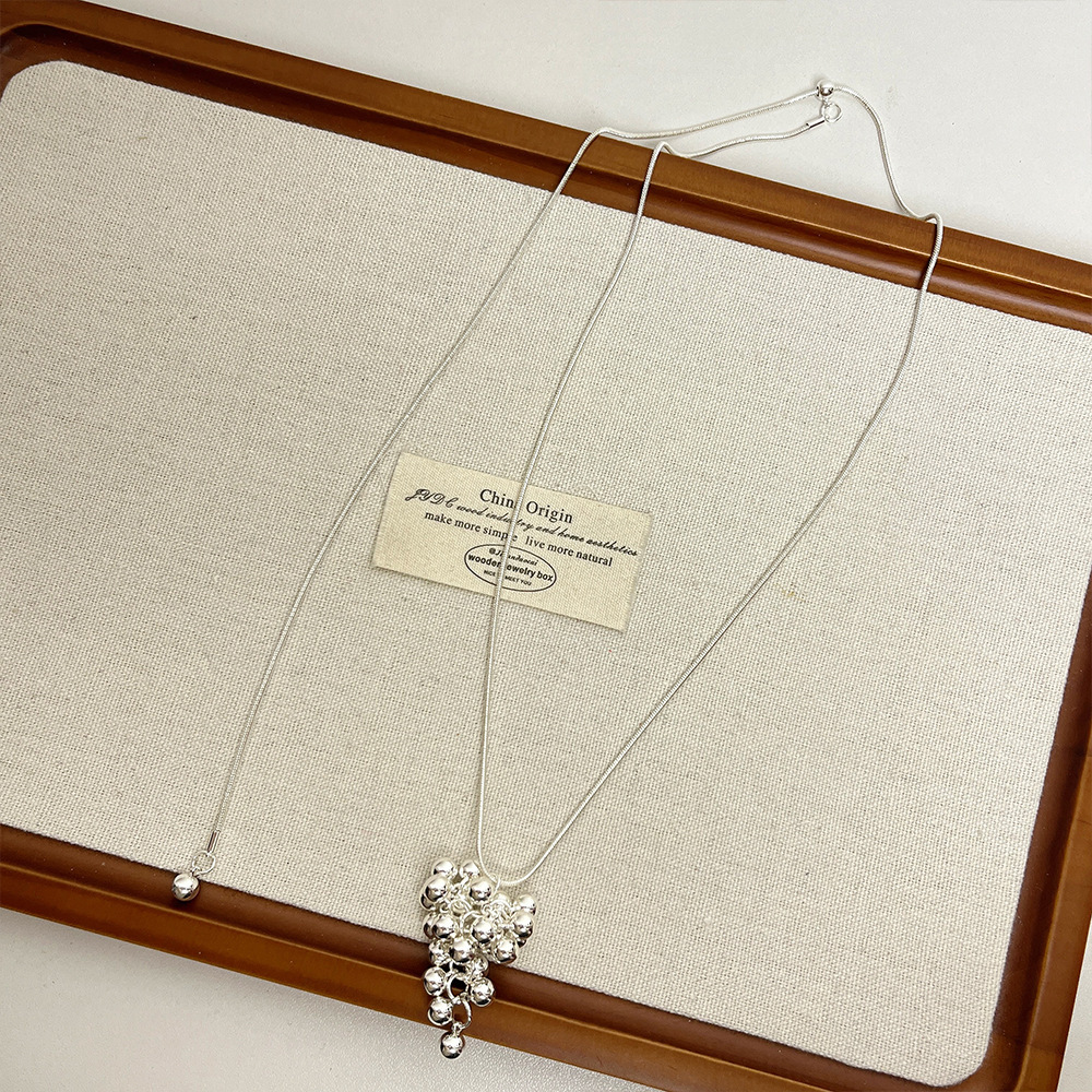 Collier de grappe de raisin en argent de style A F-68