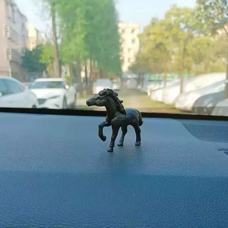 Caballo oscuro