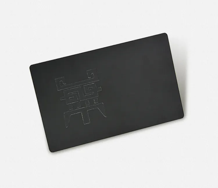 कस्टम रंग आकार पैटर्न 13.56mhz एनएफसी के साथ 213 धातु काले कार्ड आरएफआईडी स्मार्ट व्यापार कार्ड चिप