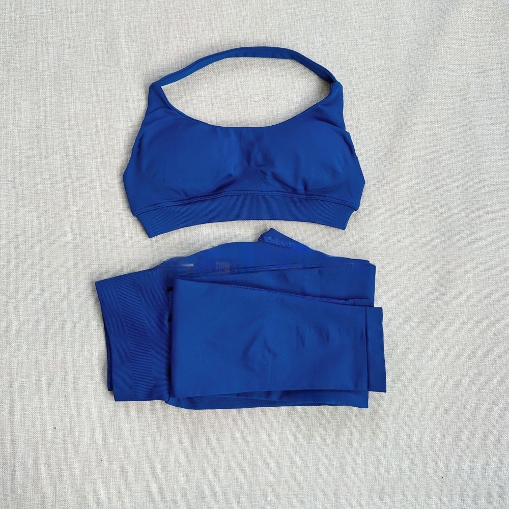 Bleu foncé