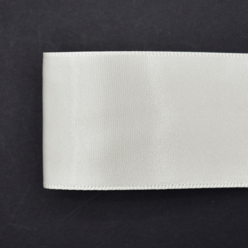 05 cream-white
