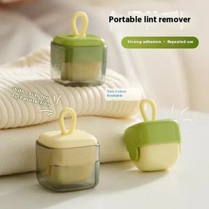 Nhà Sản Xuất Nguồn Đường Cube Hình Dạng Dễ Thương Xách Tay Vuông Mạnh Mẽ Loại Bỏ Bụi Có Thể Giặt Tóc <span class=keywords><strong>Remover</strong></span> Quần Áo Cho Chó - Product Image 1