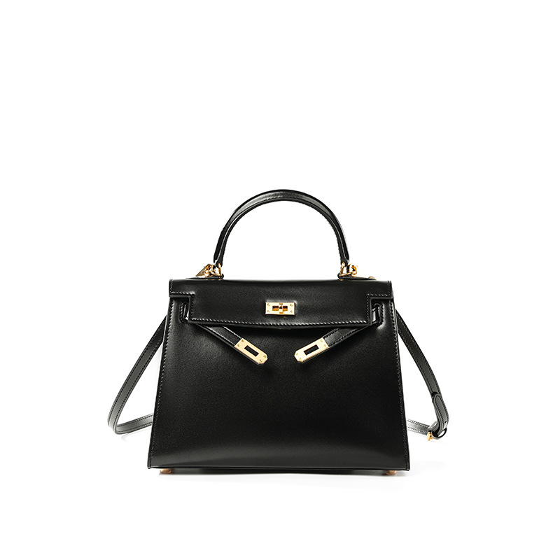 Boucle en or noir