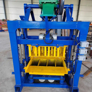 Bloques de hormigón huecos de enclavamiento manual, molde de ladrillo de cemento, máquina de fabricación de ladrillos de arcilla, máquina de fabricación de ladrillos de barro - Product Image 1