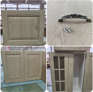 Nhà Bếp Cổ Sang Trọng Với Tủ Gỗ Rắn Màu Trắng Đảo Lớn Và Tủ Ở Khắp Mọi Nơi - Product Image 5