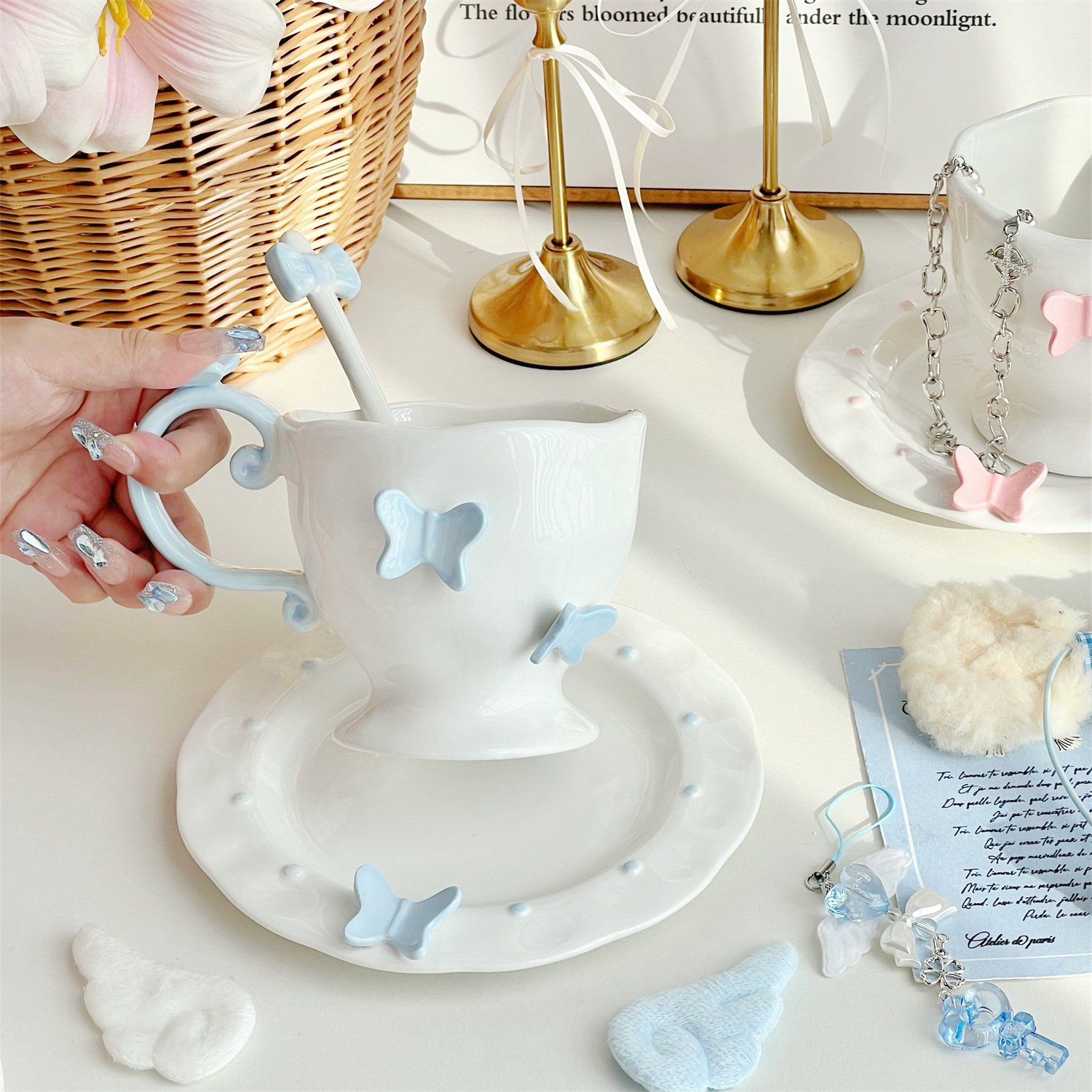 Soucoupe cuillère à tasse bleu clair