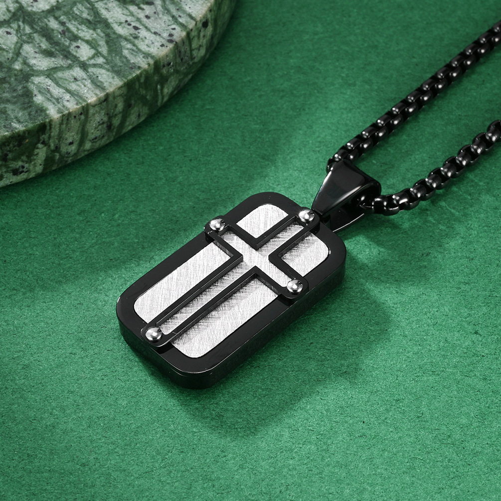 Pendentif noir-chaîne de perles noires