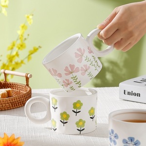 ถ้วยเซรามิกลายดอกไม้400มล. สำหรับเด็กผู้หญิงถ้วยชานมแก้วกาแฟถ้วยเซรามิครูปดอกไม้น่ารักญี่ปุ่น