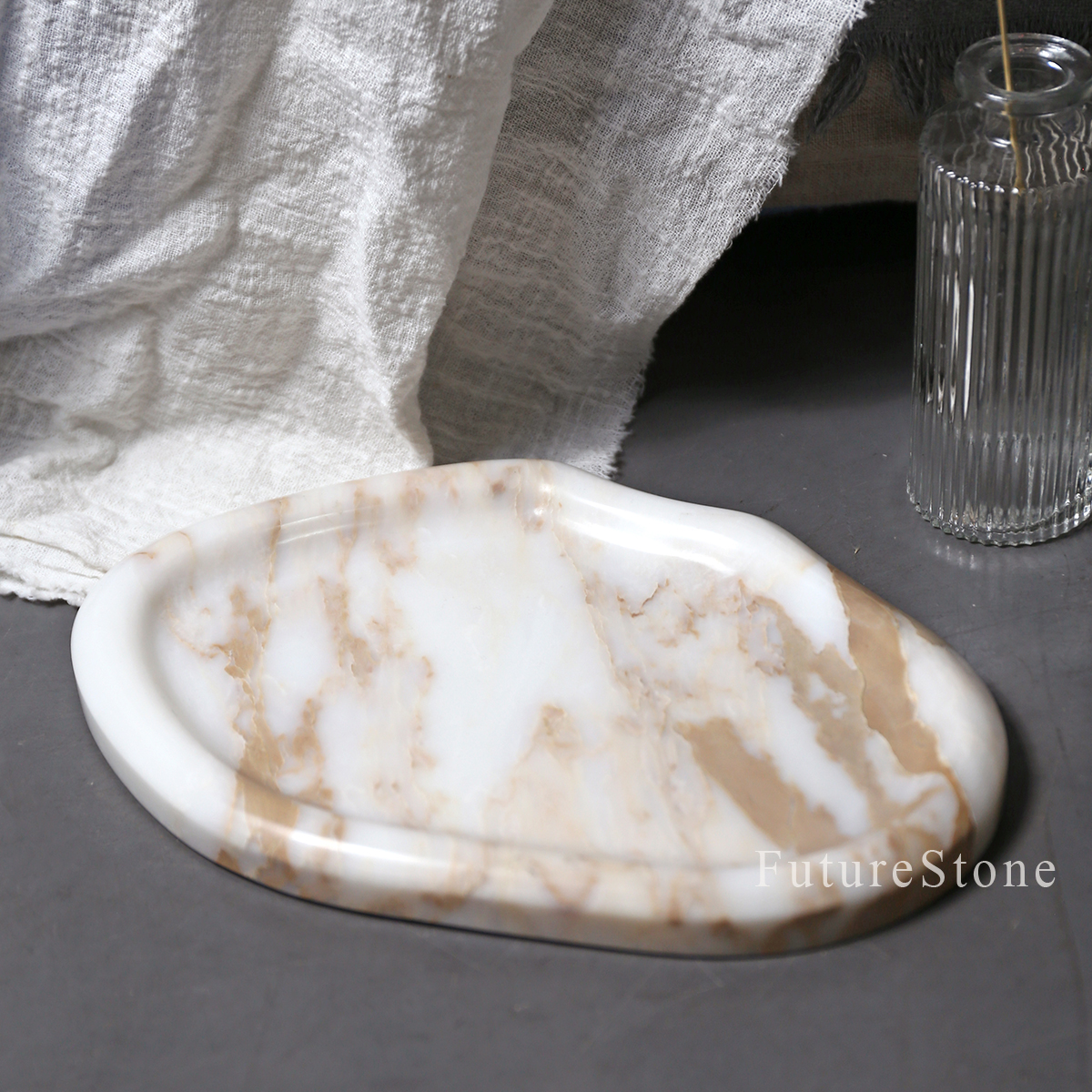 Calacatta Oro vagli (24*17*1.8ซม.)