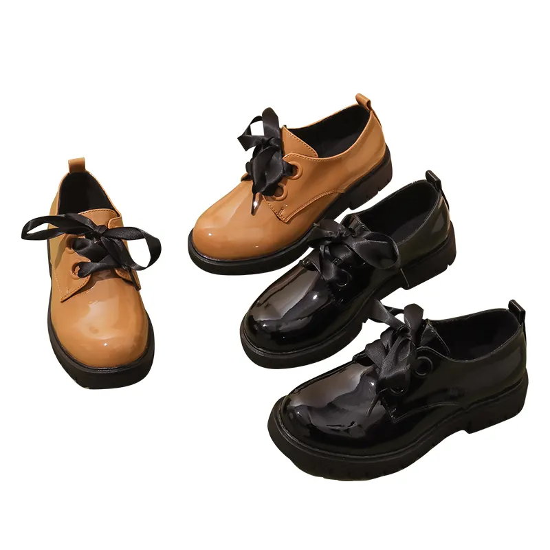 Scarpe da scuola per ragazzi e ragazze bambini appartamenti morbidi scarpe Casual moda all'aperto vestito da scuola per bambini scarpe da prestazione nere