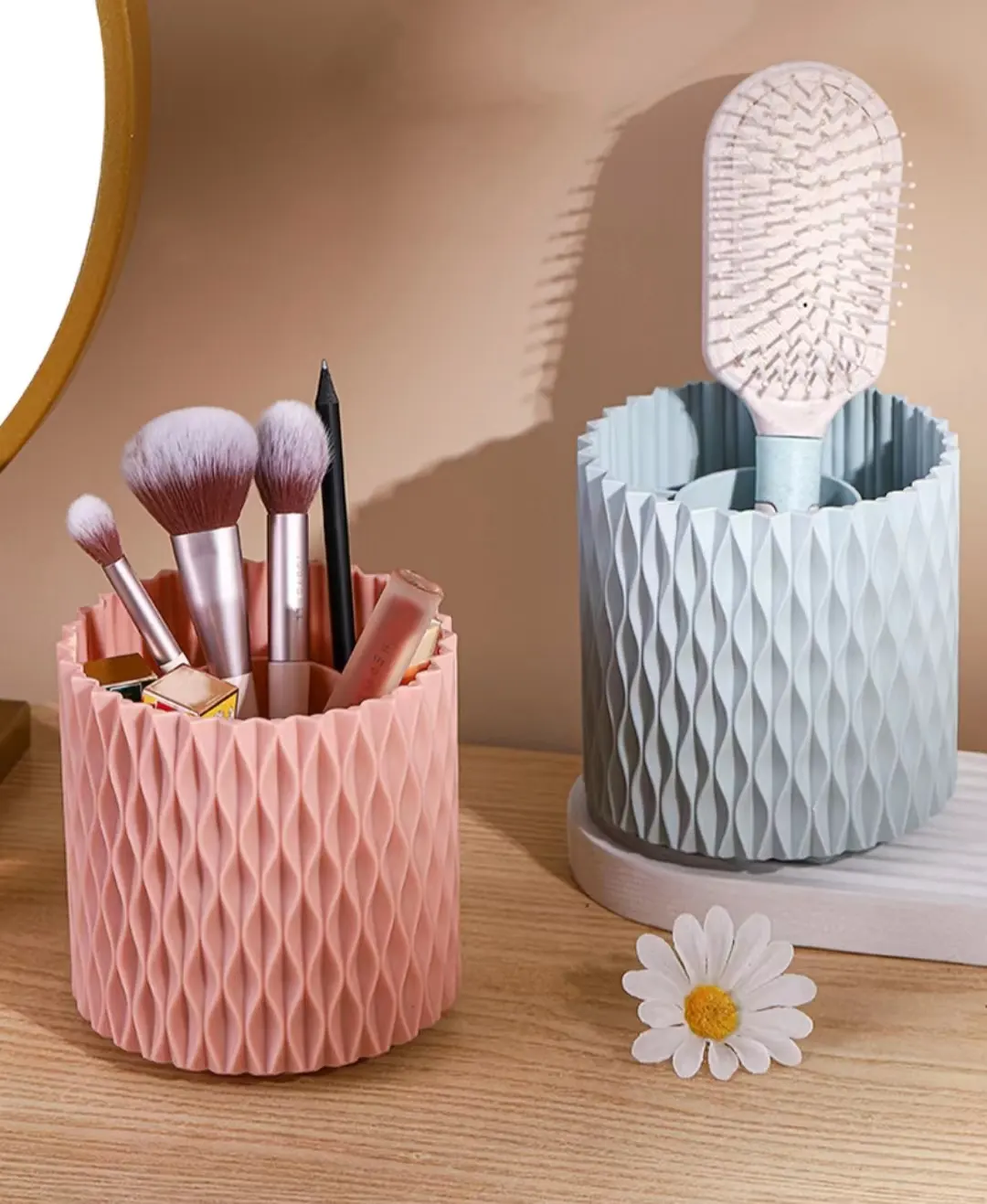 Plastic 360 Degree Rotating Large-Capacity Round Storage Box Multi-Functional Makeup Brush Holder