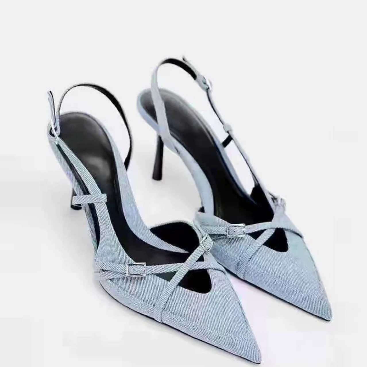 Bleu (hauteur du talon 8 cm)