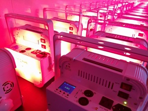 Mini Battery Wireless Uplights Par <strong>12x18w</strong> RGBWAUV <strong>6in1</strong> DJ Light IR Remote Wifi DMX Control Led Par Lights for Stage Party Show - Product Image 3