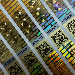 Diseño personalizado Anti falsificación tinta impresión colorida artesanía Qr código transparente holograma pegatina - Product Image 2