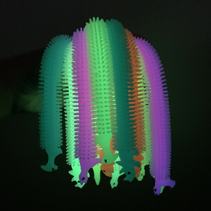 独角兽压力线儿童感官毛绒玩具在黑暗中发光橡胶制成 - Product Image 4