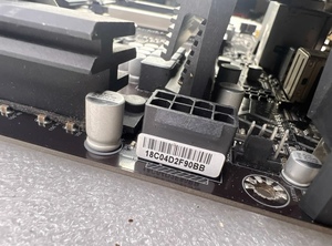 กิกะไบต์ Z490M เมนบอร์ดสำหรับเล่นเกม X LGA 1200 Micro-ATX Desktop motherboard DDR4 Intel Chipset SATA อินเตอร์เฟซฮาร์ดไดรฟ์มือสอง - Product Image 3