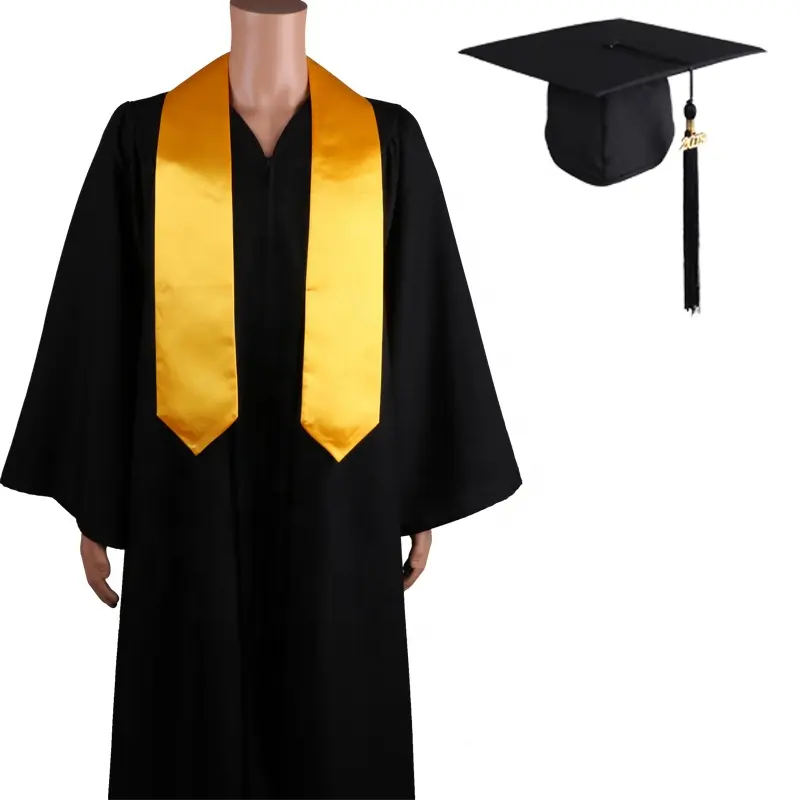 2022 hote Großhandel billig schwarz Erwachsenen akademischen College matt Abschluss kappe Kleid für die Universität