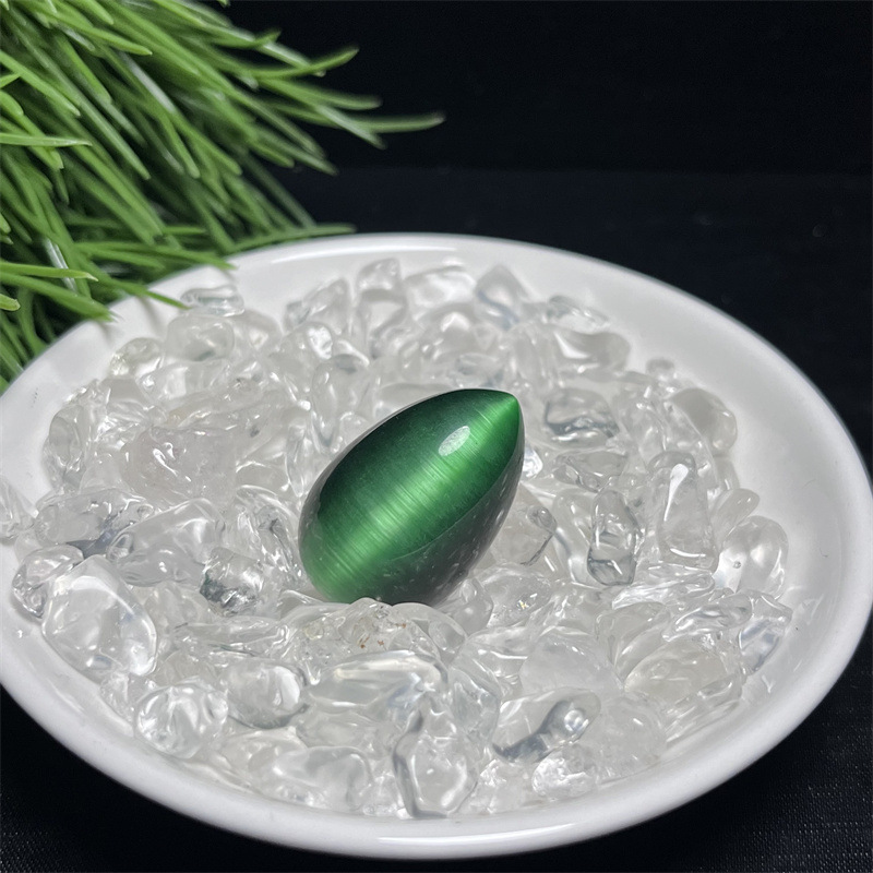 Occhio di gatto verde scuro