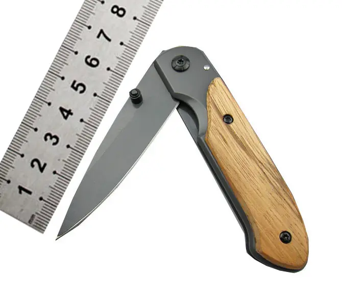 OEM fabbrica custom vendite all'ingrosso cina prezzo di fabbrica pieghevole coltello tascabile inciso coltello da tasca con manico in legno