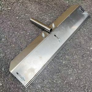 Stainless Steel <strong>R</strong>-Type Tooth Scraper | for Self-Leveling/Polyurethane Mortar Construction, Adjustable Thickness - Product Image 1