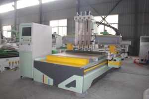 Máquina enrutadora CNC ATC multifunción, enrutador CNC ATC lineal de cuatro cabezales con 12 herramientas a la venta - Product Image 4