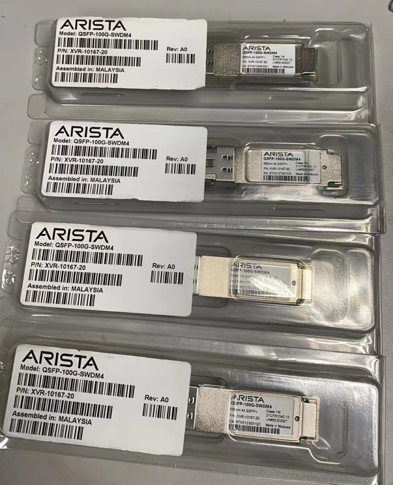 원래 Arista QSFP-100G-SWDM4 XVR-10167-20 JQ192A 100m 이중 LC MMF 광 송수신기