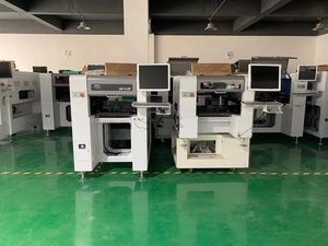 电子产品最佳拾取和放置机器HW-T4SG-50F，带50个进料器 + 导轨 + 6个摄像头 + 4个头印刷电路板尺寸340 * 190毫米