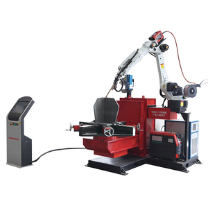 Robot di saldatura ad alta precisione per un'automazione industriale efficiente - Product Image 2