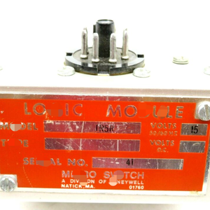 Il nuovo Controller originale 4 dp7apxid211 in magazzino automatizza il Controller PLC programmabile - Product Image 1