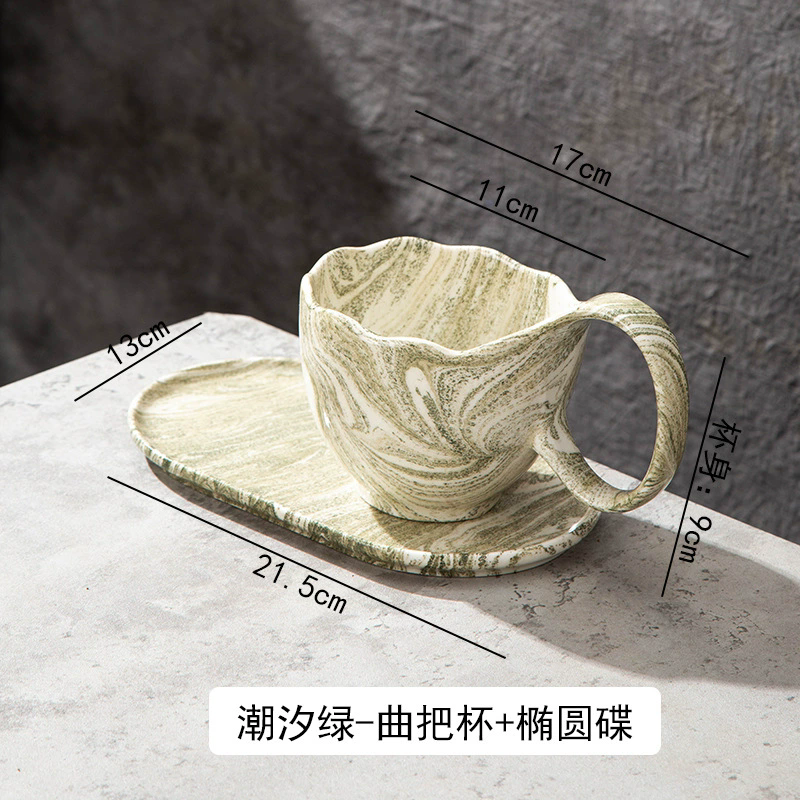 Taza verde con platillo