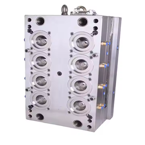 Yüksek kaliteli PET çeşitli plastik şişeler üretmek için enjeksiyon kalıplama makinesi gerçekleştirmek - Product Image 4