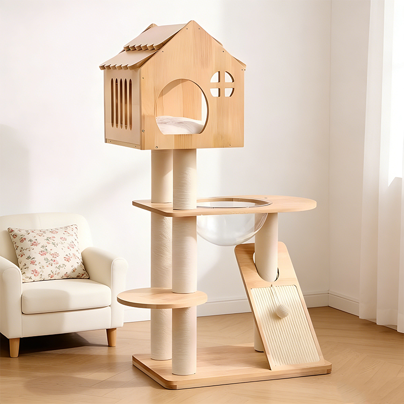 Arbre à chat en bois