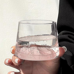 Stokta yaratıcı pembe dağ taban cam viski bardağı fincan
