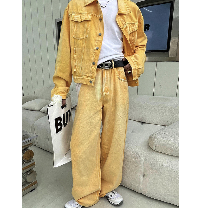 Jaune