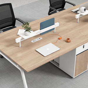 Equipo de muebles de negocios Personal ejecutivo moderno simple Escritorios comerciales Mesa de trabajo para personal Mesa de computadora para cuatro personas - Product Image 4