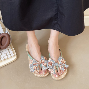 Mùa Hè Của Phụ Nữ Nền Tảng Flip-Flops 2025 Mới Phong Cách Thoáng Khí Xu Hướng Thời Trang Phù Hợp Mặc Bãi Biển Cồn Cát Hợp Thời Trang Chống Mùi - Product Image 6