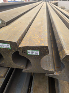Riel ligero de acero rentable estable y duradero para la construcción ferroviaria - Product Image 4