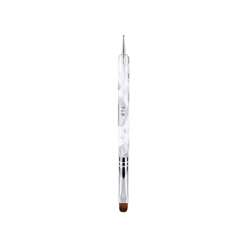 14 # Pinceau pour nail art
