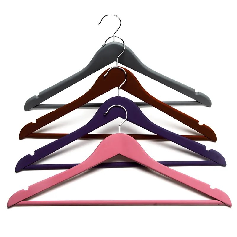 Perchas de traje de camisa de tela de cuello corto, coloridas, recubiertas de goma, con barra para armario