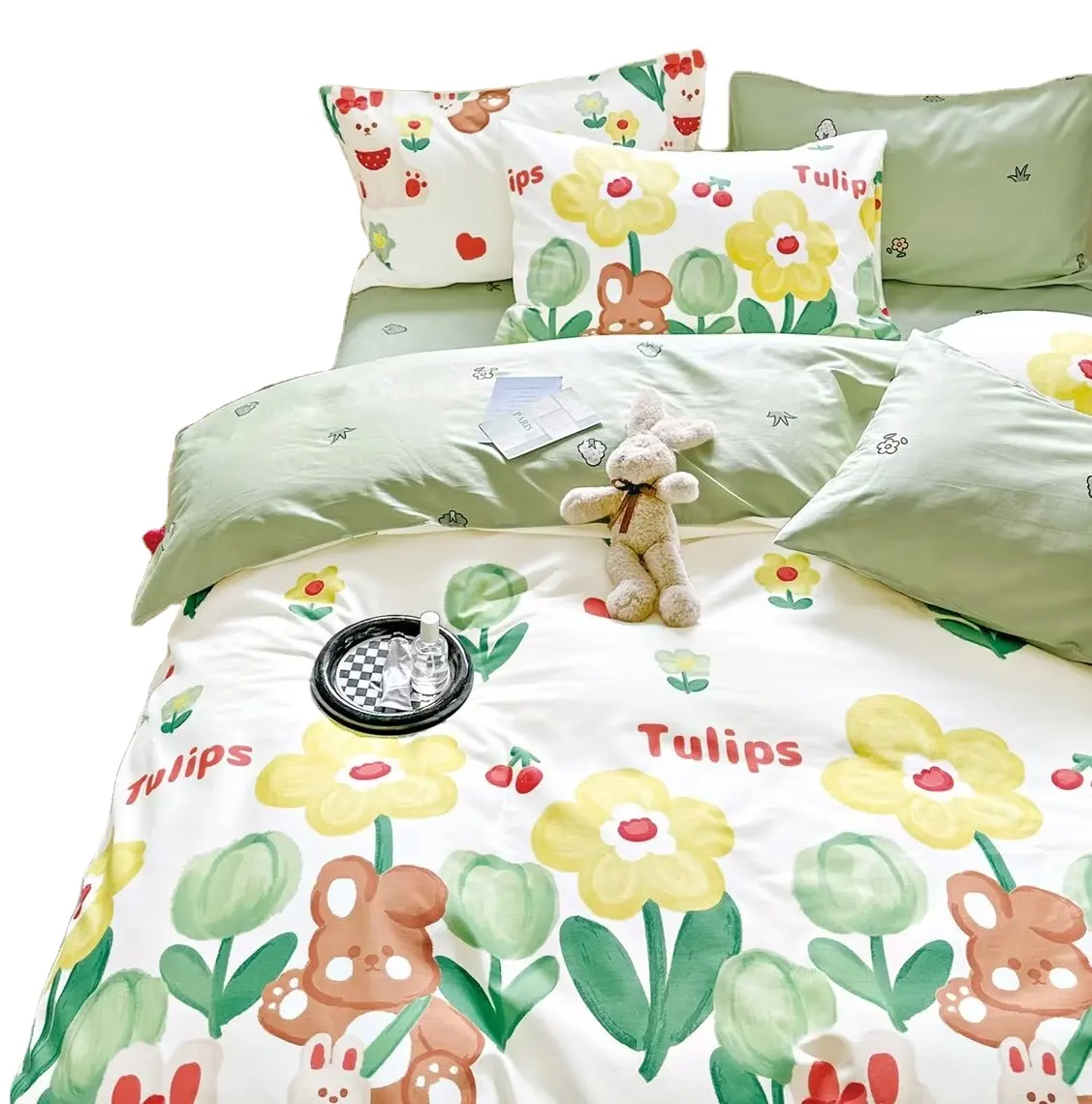 เตียง 4 ชิ้นชุดเครื่องนอนผ้าฝ้ายเด็กการ์ตูนชุดผ้านวมโพลีและผ้าปูที่นอนและหอพักสามชิ้น
