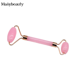 Doğal gül yeşim rulo ve Gua Sha cilt bakımı masaj gül kuvars yeşim rulo guguaracı toptan yeşim rulo Gua Sha seti - Product Image 5