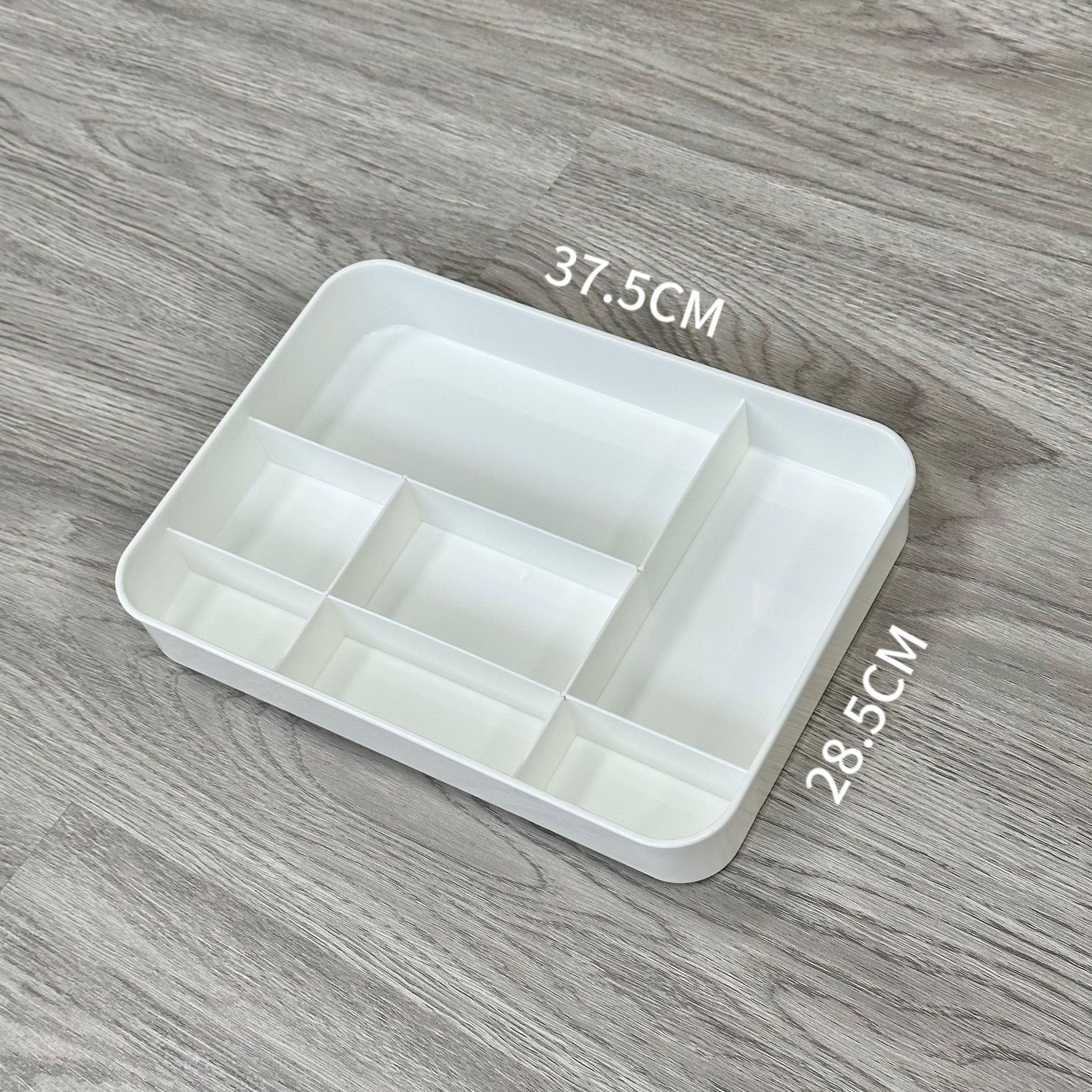 Compartimentos para botiquín, color blanco hueso.