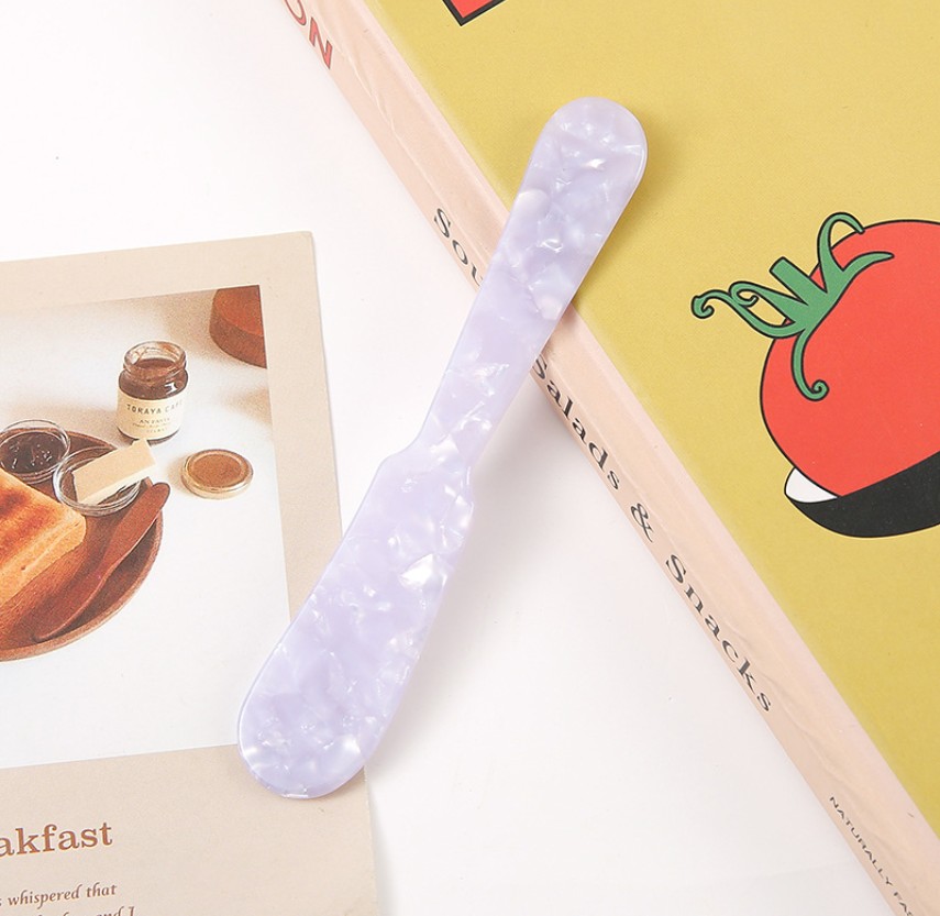 Couteau violet
