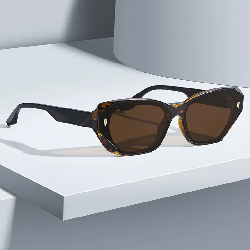 Gafas de sol polarizadas de lujo para adultos, lentes de sol polarizadas de estilo Ojo de gato, con montura pequeña, color negro plateado y dorado