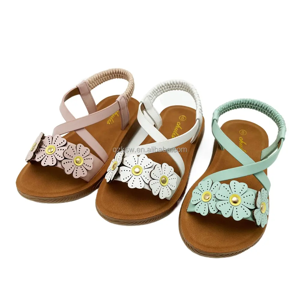 Zapatos de sandalia con suela antideslizante de plataforma plana personalizada OEM MOQ bajo diseño de flores bonitas para niña