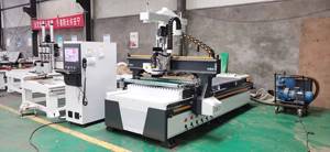 Máquina enrutadora CNC multifunción para metal con cambio de herramienta mini máquina enrutadora CNC para carpintería 1300*2500